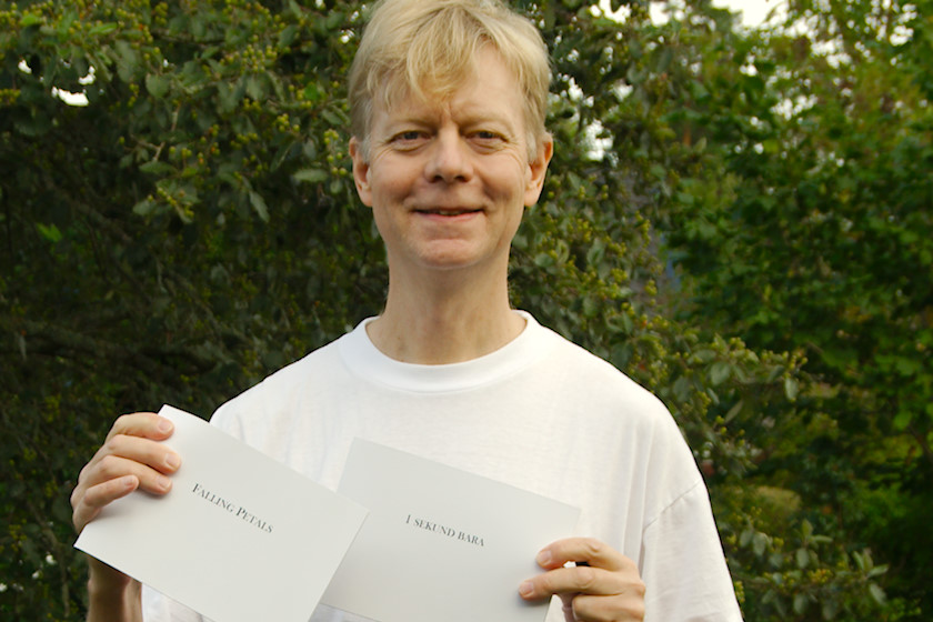 Jag har läst 1 sekund bara och Falling Petals, av Henry Bronett [foto: Henrik Hemrin]