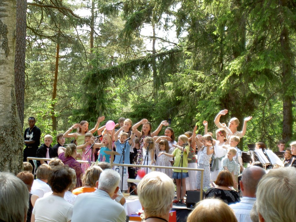 Missionskyrkans konferensavslutning, parkmötet på Lidingö. Foto: Henrik Hemrin