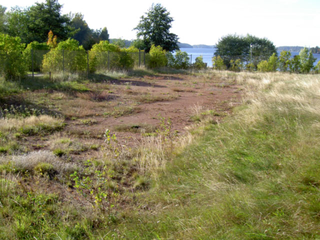 Tennis lane, Norsborg [Photo Henrik Hemrin]